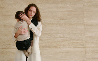 ヒップシートと抱っこ紐の違いとは？メリット・デメリットを解説 - Hugoo®︎（ハグー）公式｜世界中のデザイン賞受賞のペアレンツグッズブランド