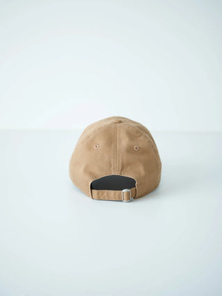 Hugoo × New Era®（カーキ）